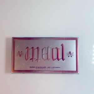 Kat Von D Metal Matte Eyeshadow Palette